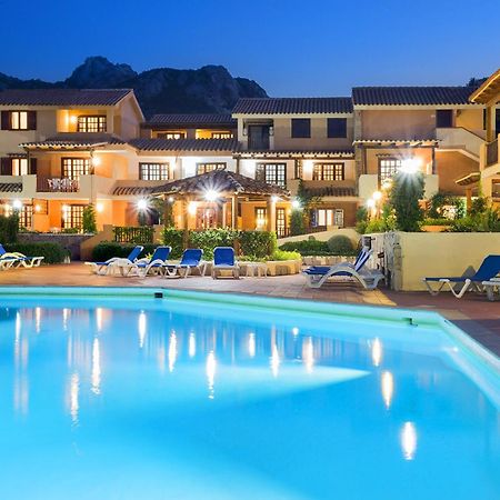 Residence Bougainvillae Liscia di Vacca Esterno foto