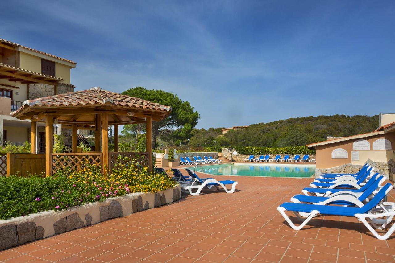 Residence Bougainvillae Liscia di Vacca Esterno foto
