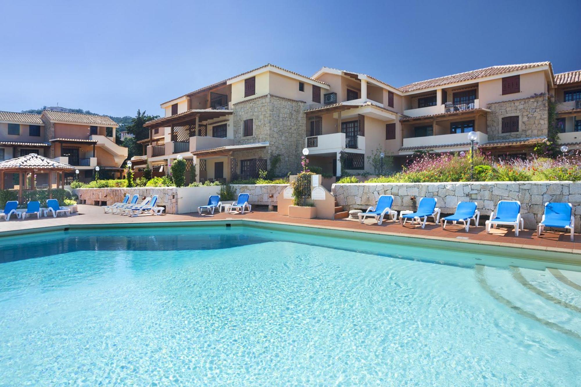 Residence Bougainvillae Liscia di Vacca Esterno foto