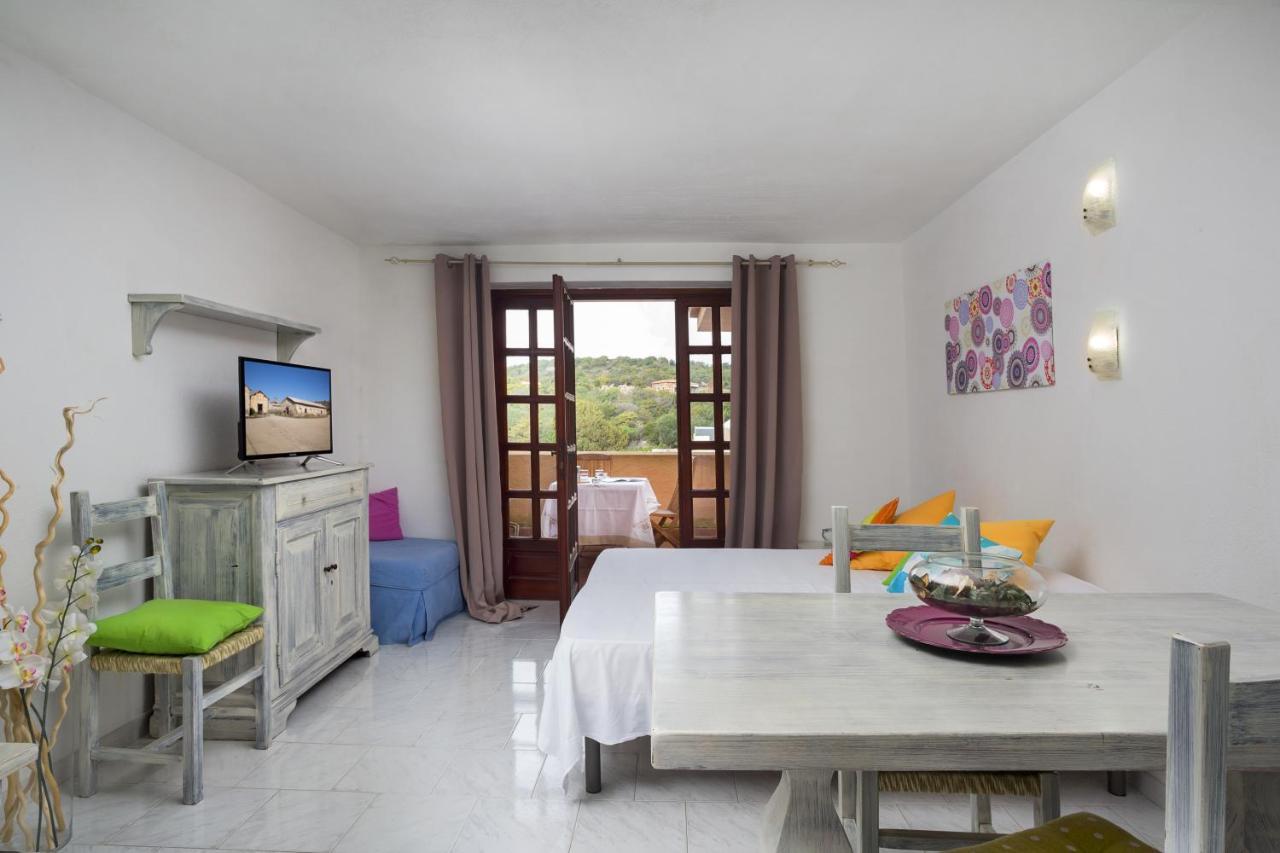 Residence Bougainvillae Liscia di Vacca Esterno foto