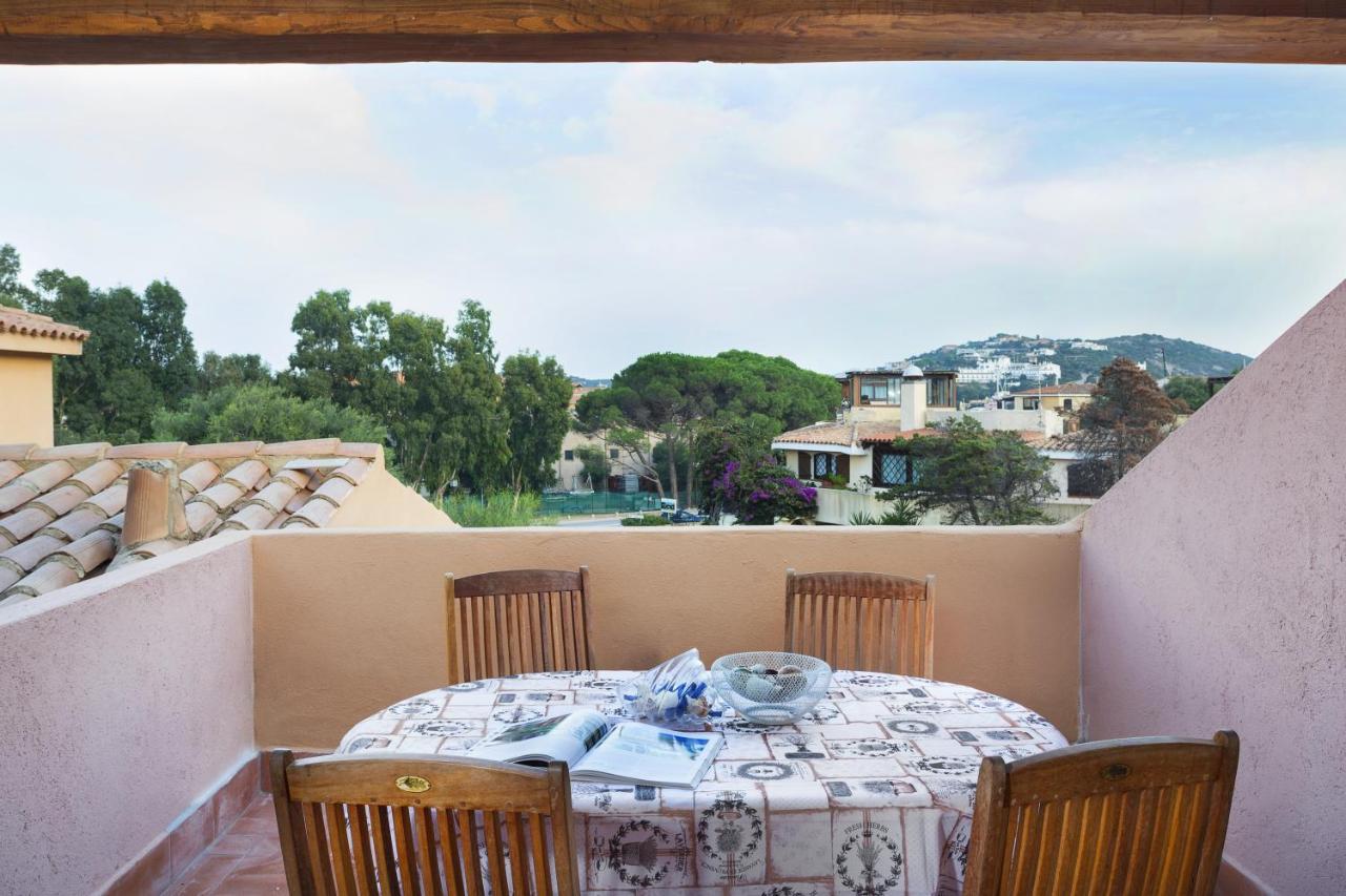 Residence Bougainvillae Liscia di Vacca Esterno foto