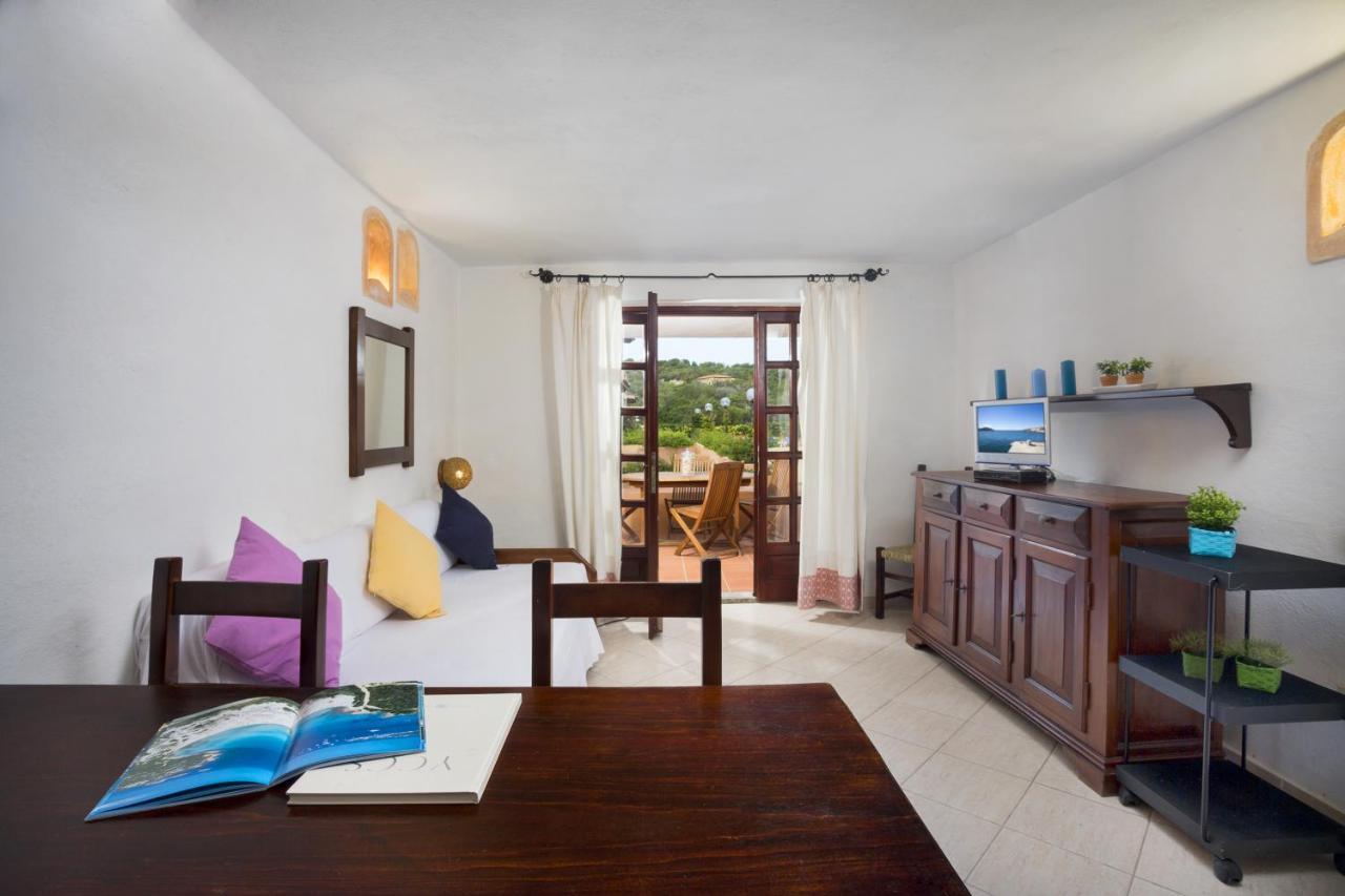 Residence Bougainvillae Liscia di Vacca Esterno foto