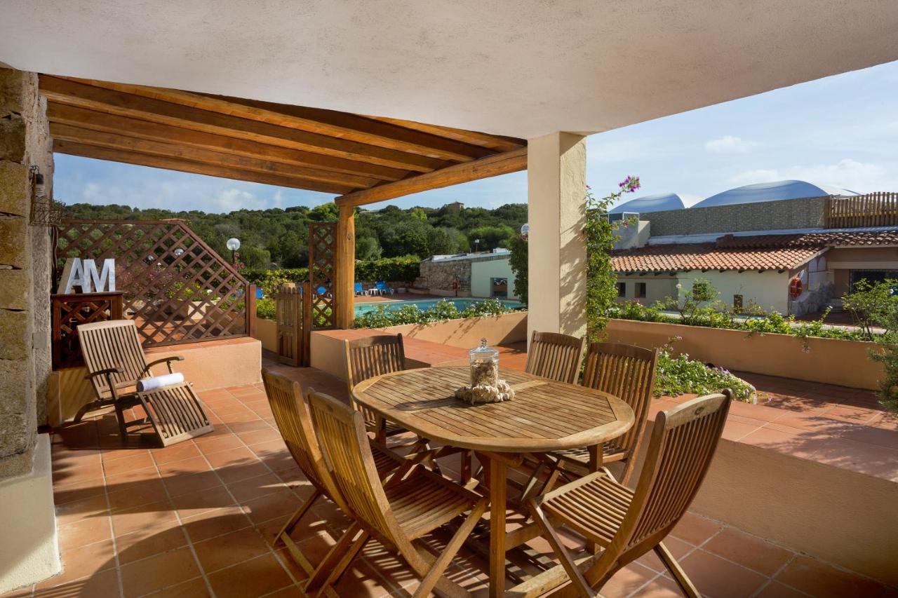 Residence Bougainvillae Liscia di Vacca Esterno foto