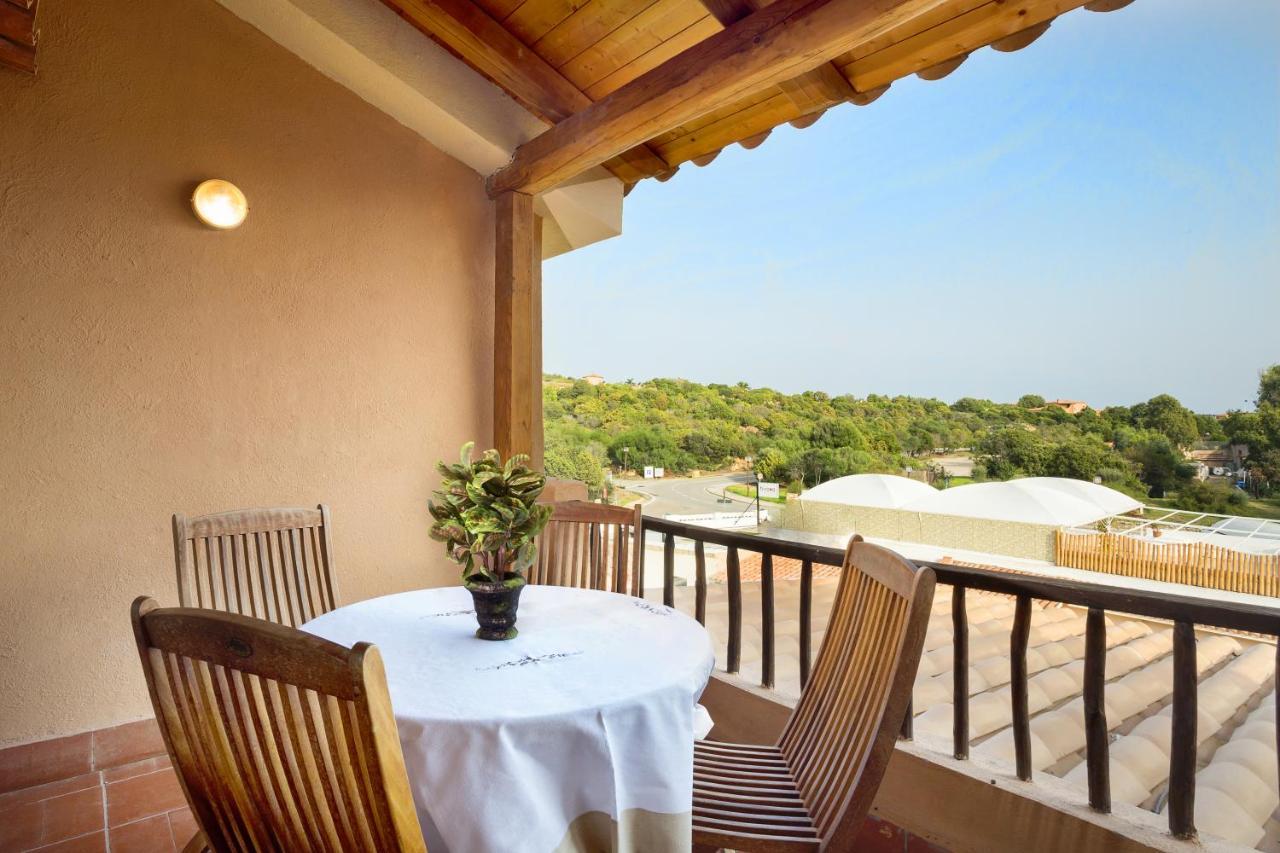 Residence Bougainvillae Liscia di Vacca Esterno foto