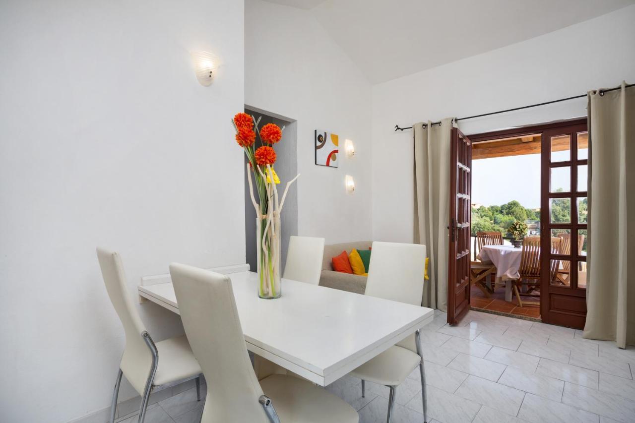 Residence Bougainvillae Liscia di Vacca Esterno foto